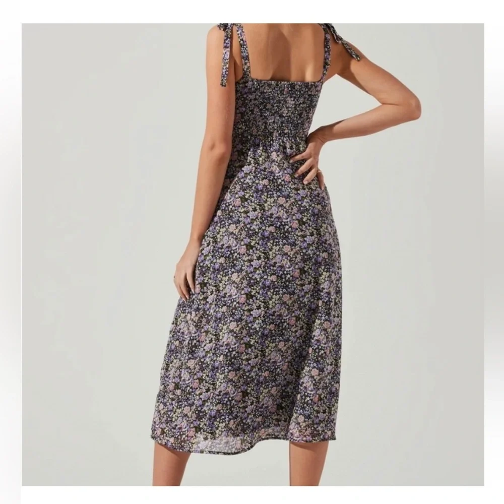 ASTR the Label Floral Sleeveless Dress with Slit - Picture 3 of 14